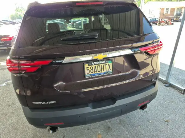 1GNERGKW8NJ184957 2022 CHEVROLET TRAVERSE - Image 2