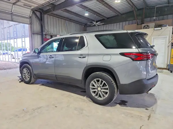 1GNERGKW8PJ108058 2023 CHEVROLET TRAVERSE - Image 2
