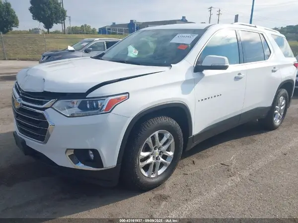 1GNERGKW9JJ100641 2018 CHEVROLET TRAVERSE - Image 2