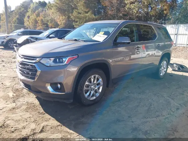 1GNERGKW9JJ117357 2018 CHEVROLET TRAVERSE - Image 2