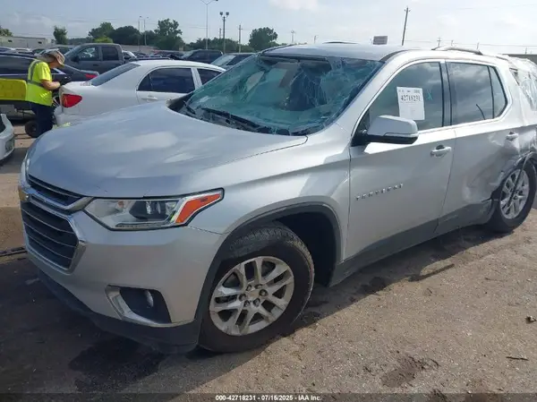 1GNERGKW9JJ135891 2018 CHEVROLET TRAVERSE - Image 2