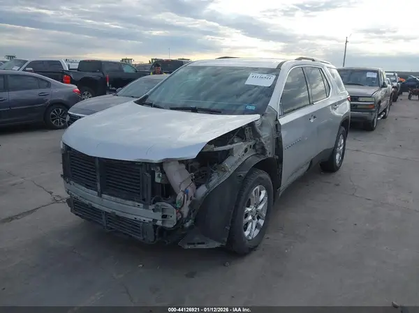 1GNERGKW9JJ200352 2018 CHEVROLET TRAVERSE - Image 2