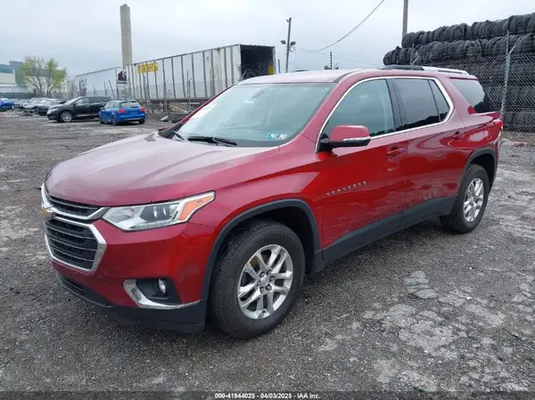 1GNERGKW9JJ235103 2018 CHEVROLET TRAVERSE - Image 2