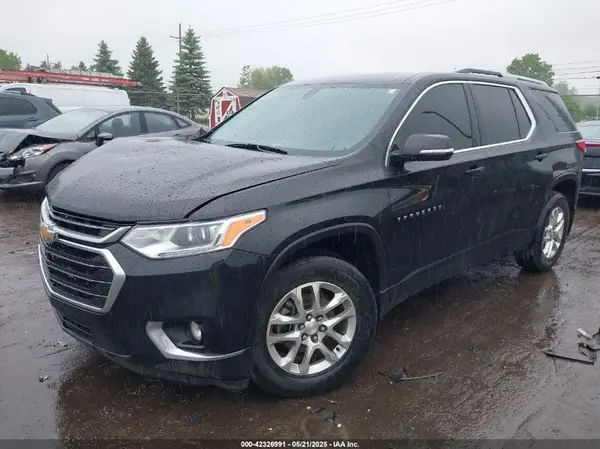 1GNERGKW9JJ274760 2018 CHEVROLET TRAVERSE - Image 2