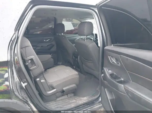 1GNERGKW9JJ274760 2018 CHEVROLET TRAVERSE - Image 8