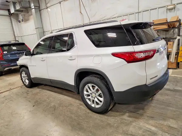 1GNERGKW9KJ100463 2019 CHEVROLET TRAVERSE - Image 2