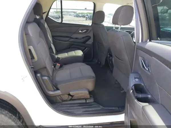 1GNERGKW9KJ201082 2019 CHEVROLET TRAVERSE - Image 8