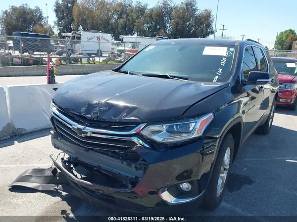 1GNERGKW9KJ210803 2019 CHEVROLET TRAVERSE - Image 2