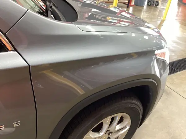 1GNERGKW9LJ260568 2020 CHEVROLET TRAVERSE - Image 2