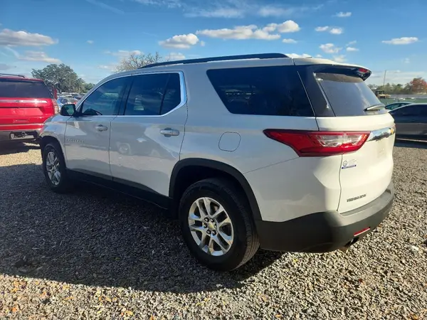 1GNERGKW9MJ167387 2021 CHEVROLET TRAVERSE - Image 2