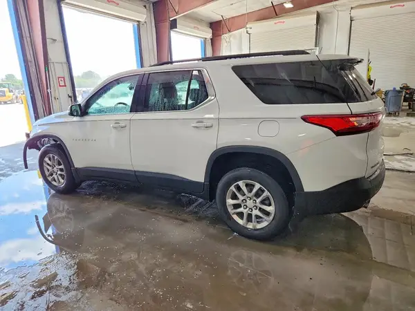 1GNERGKW9MJ200842 2021 CHEVROLET TRAVERSE - Image 2