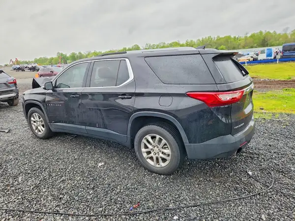 1GNERGKWXJJ102995 2018 CHEVROLET TRAVERSE - Image 2