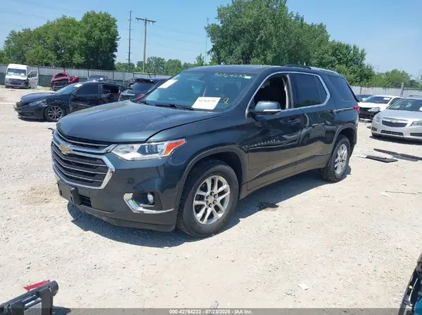 1GNERGKWXJJ128111 2018 CHEVROLET TRAVERSE - Image 2