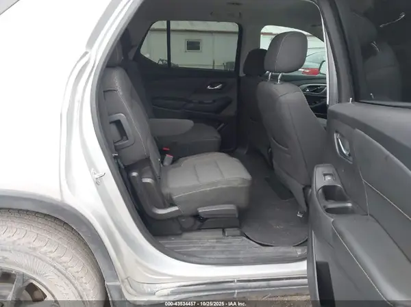 1GNERGKWXJJ151372 2018 CHEVROLET TRAVERSE - Image 8