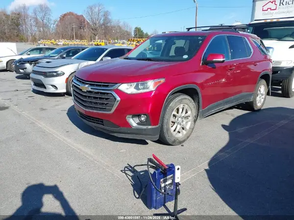1GNERGKWXJJ185280 2018 CHEVROLET TRAVERSE - Image 2