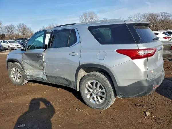 1GNERGKWXJJ210663 2018 CHEVROLET TRAVERSE - Image 2
