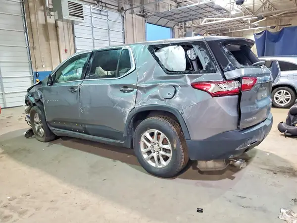 1GNERGKWXJJ227656 2018 CHEVROLET TRAVERSE - Image 2
