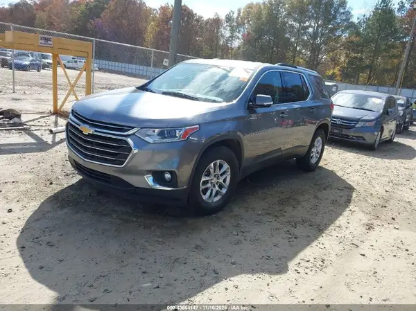 1GNERGKWXJJ233649 2018 CHEVROLET TRAVERSE - Image 2