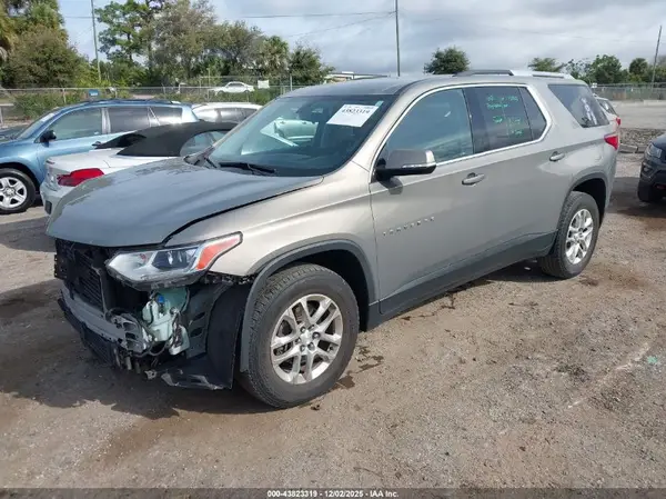 1GNERGKWXJJ244571 2018 CHEVROLET TRAVERSE - Image 2