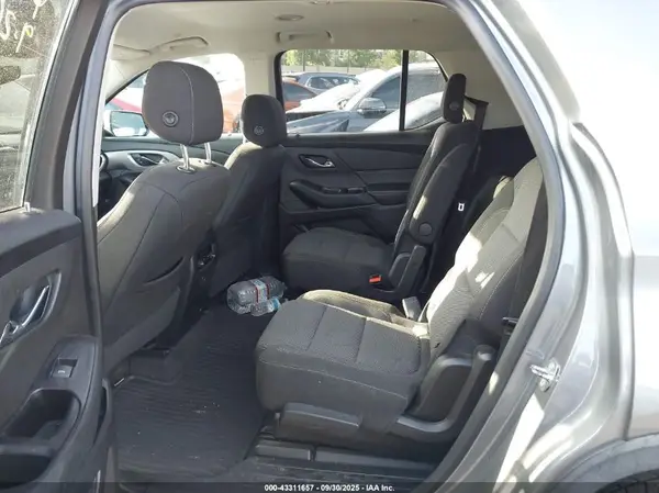 1GNERGKWXJJ274993 2018 CHEVROLET TRAVERSE - Image 8