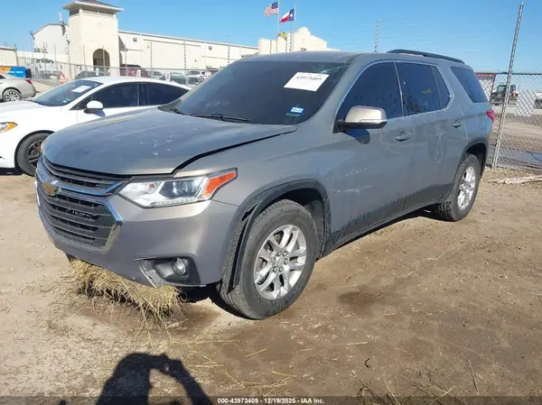1GNERGKWXKJ156251 2019 CHEVROLET TRAVERSE - Image 2
