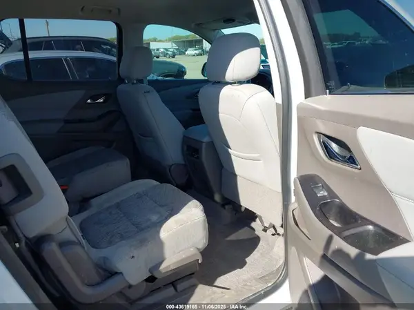 1GNERGKWXKJ199472 2019 CHEVROLET TRAVERSE - Image 8