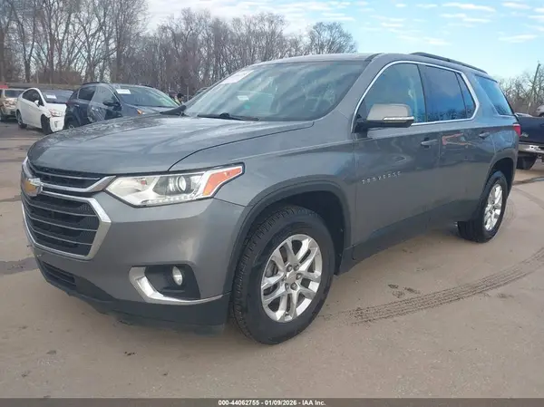 1GNERGKWXKJ215847 2019 CHEVROLET TRAVERSE - Image 2