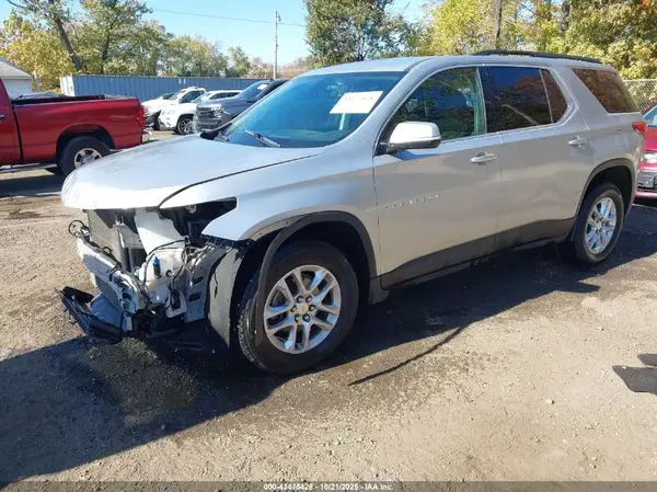 1GNERGKWXKJ250758 2019 CHEVROLET TRAVERSE - Image 2
