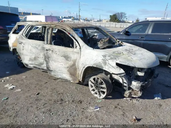 1GNERGKWXKJ261811 2019 CHEVROLET TRAVERSE - Image 1