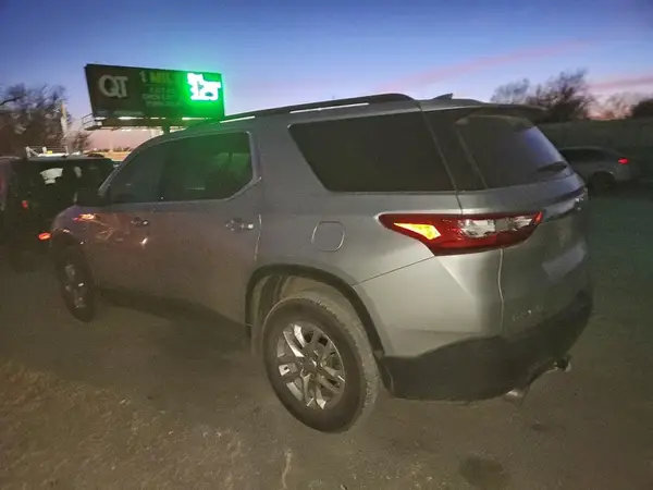 1GNERGKWXKJ288703 2019 CHEVROLET TRAVERSE - Image 2