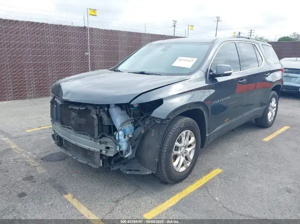 1GNERGKWXLJ119704 2020 CHEVROLET TRAVERSE - Image 2