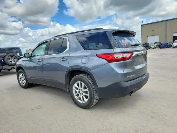 1GNERGKWXLJ220645 2020 CHEVROLET TRAVERSE - Image 2