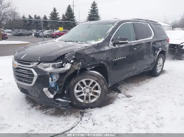 1GNERGKWXLJ222332 2020 CHEVROLET TRAVERSE - Image 2