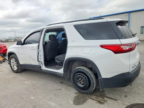1GNERGKWXMJ105058 2021 CHEVROLET TRAVERSE - Image 2