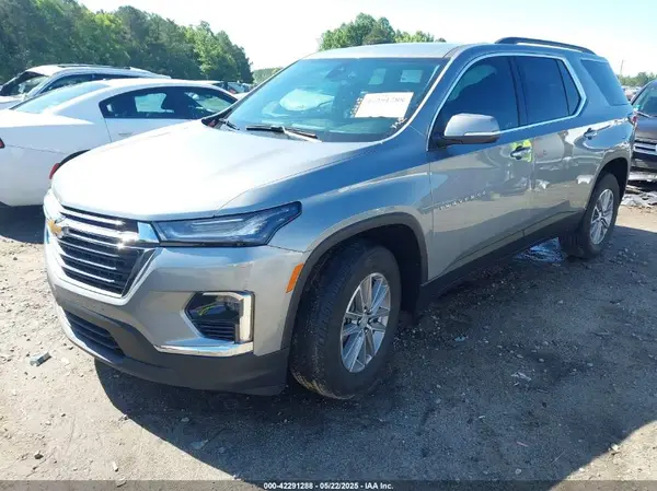1GNERGKWXPJ104352 2023 CHEVROLET TRAVERSE - Image 2