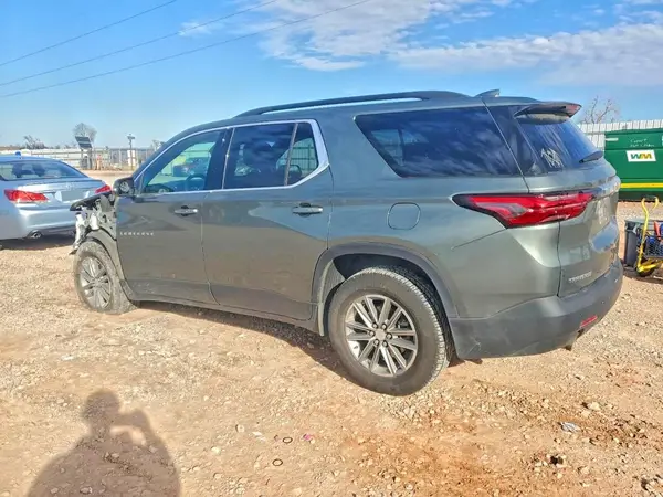 1GNERGKWXPJ133110 2023 CHEVROLET TRAVERSE - Image 2