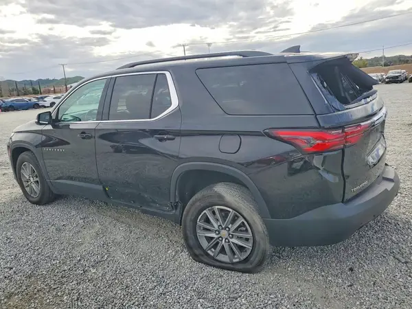 1GNERGKWXPJ293682 2023 CHEVROLET TRAVERSE - Image 2