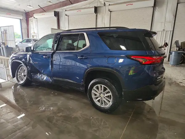 1GNERGKWXPJ305040 2023 CHEVROLET TRAVERSE - Image 2