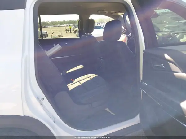 1GNERGRS0SJ159503 2025 CHEVROLET TRAVERSE - Image 8
