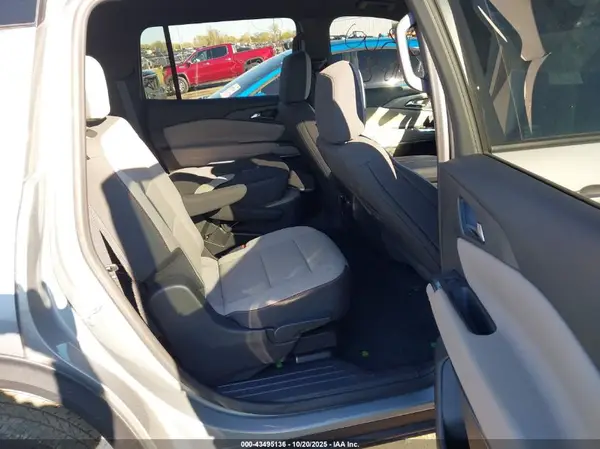 1GNERGRS1SJ251798 2025 CHEVROLET TRAVERSE - Image 8