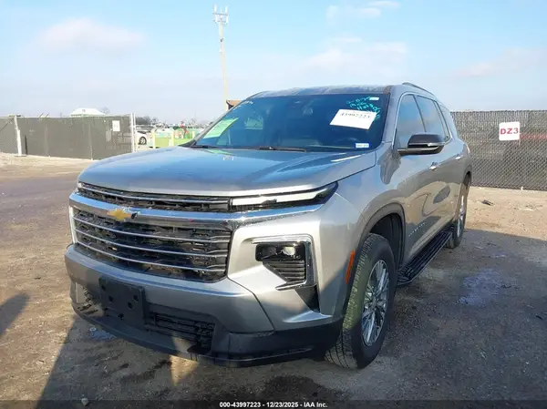 1GNERGRS1SJ268052 2025 CHEVROLET TRAVERSE - Image 2