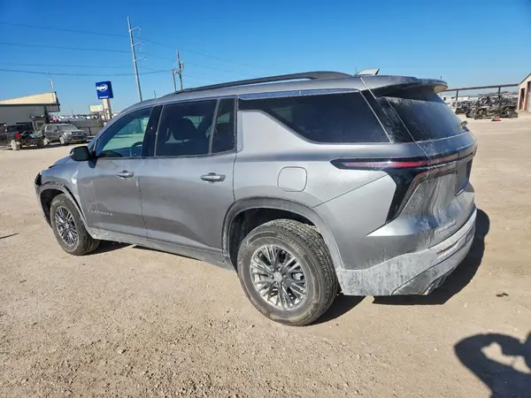1GNERGRS2SJ186184 2025 CHEVROLET TRAVERSE - Image 2