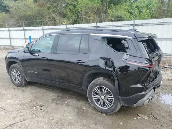 1GNERGRS3SJ137561 2025 CHEVROLET TRAVERSE - Image 2