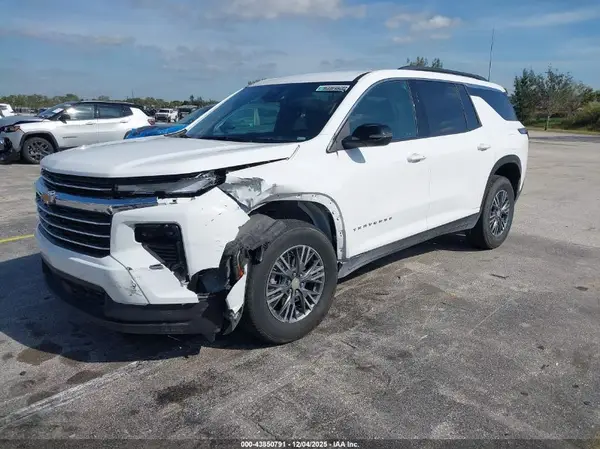 1GNERGRS3SJ146244 2025 CHEVROLET TRAVERSE - Image 2