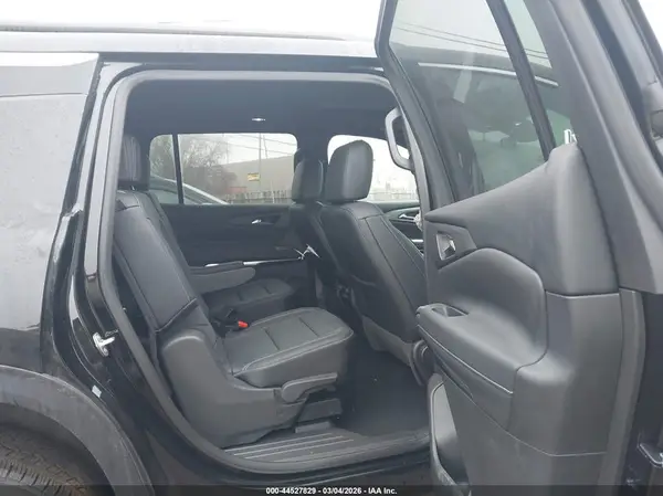1GNERGRS3SJ236414 2025 CHEVROLET TRAVERSE - Image 8