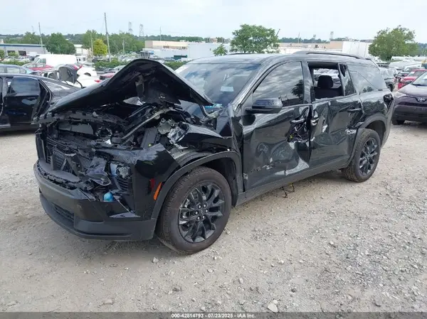 1GNERGRS4SJ135544 2025 CHEVROLET TRAVERSE - Image 2