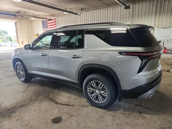 1GNERGRS4SJ221940 2025 CHEVROLET TRAVERSE - Image 2
