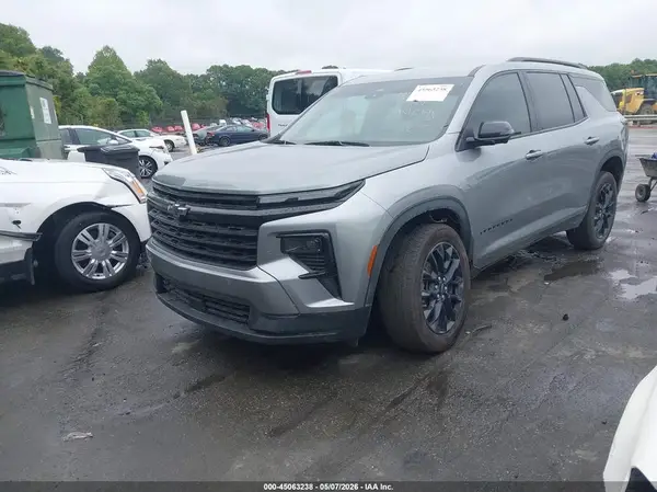 1GNERGRS5SJ160694 2025 CHEVROLET TRAVERSE - Image 2