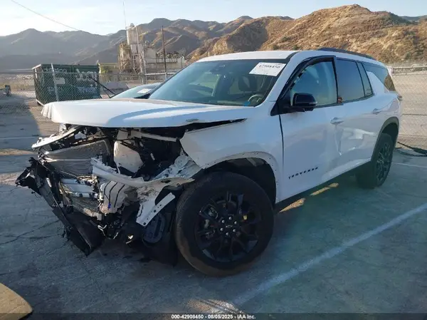 1GNERGRS5SJ162090 2025 CHEVROLET TRAVERSE - Image 2