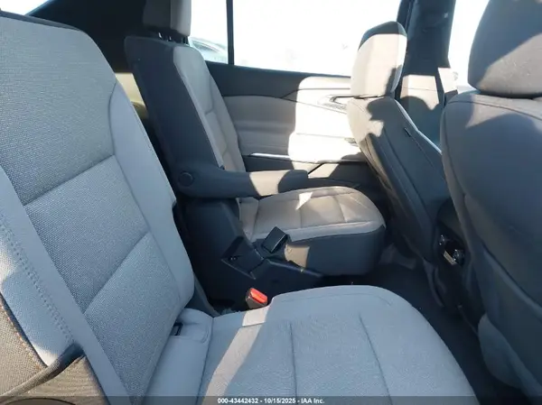 1GNERGRS5SJ164051 2025 CHEVROLET TRAVERSE - Image 8